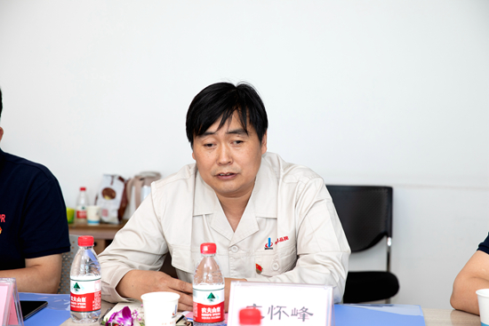 支怀峰.jpg